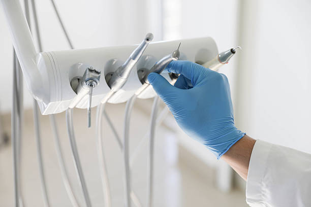 Professional Emergency Dentist technician working in Riva, MD